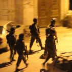 صور: قوات الاحتلال تطلق النار على فتاة وتصيبها بجروح في الخليل