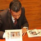 حفل إطﻻق كتاب( رذاذ خفيف)  ل طارق عسراوي في متحف محمود درويش