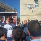 بالصور.. وقفة تضامنية مع أربعة أسرى في صور باهر