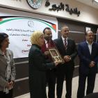 اللجنة الوطنية للثقافة تكرم قياديات وناشطات فلسطينيات لمناسبتي يوم الام والمرأة