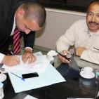 صور: شراء منزل لأسرة الشهيد مهند الحلبي