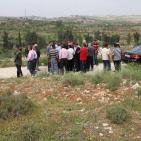 الاحتلال يعتدي على فعالية زراعة الأشجار في محيط بيت البركة شمال الخليل