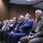 الروائي الكبير