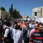 مسيرة برام الله للمطالبة بتعديل قانون الضمان الاجتماعي