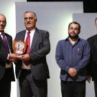 تكريم المؤسسات والجهات الراعية لمهرجان نابلس للثقافة والفنون الأول