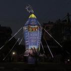 انارة أكبر فانوس في قطاع غزة يُعبر عن حقوق الطفل