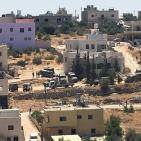 الاحتلال يقتحم منزل شهيد بني نعيم ويفرض طوقا على البلدة