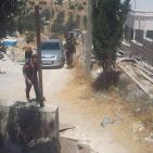 الاحتلال يقتحم منزل شهيد بني نعيم ويفرض طوقا على البلدة