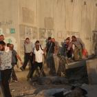 دخول المصلين  عبر حاجز قلنديا لاداء صلاة الجمعة الاخيرة في رمضان