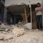 الاحتلال يهدم جدران منزل الشهيد عيسى ياسين في مخيم قلنديا فجر اليوم