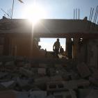 الاحتلال يهدم منزل الشهيد عنان صالح حماد في مخيم قلنديا