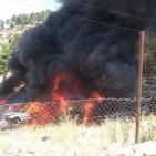 حريق يتسبب باشعال النار في عشرات المركبات الغير قانونية