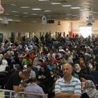 رئيس الوزراء يتفقد معبر الكرامة ويطالب اسرائيل بفتحه 24 ساعة