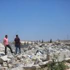 الاحتلال يهدم 10 منازل في قرية قلنديا شمال القدس