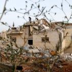 بالصور: يطا.. الاحتلال يهدم منزلي منفذي عملية