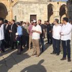 أكثر من 100 مستوطن يقتحمون الاقصى