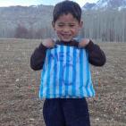 ميسي يلتقي صاحب قميص 