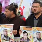 وقفة تضامنية مع الاسيرين المضربين شديد وأبو فارة على معبر 