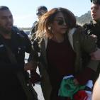 الاحتلال يحاصر قرية باب الشمس ويعتقل 6 نشطاء