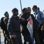 الاحتلال يحاصر قرية باب الشمس ويعتقل 6 نشطاء