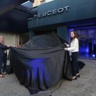  شركة أوتوزون لتجارة المركبات خلال  حفل إطلاق مركبة بيجو 5008 الجديدة كلياً. 