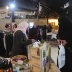 منتدى سيدات الأعمال يفتتح معرض 