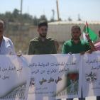 وقفة تضامنية مع الأسير الصحفي علي دار علي  أمام سجن 