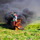 استشهاد طفل واصابة 41 مواطنا على حدود غزة