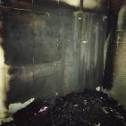 فيديو وصور.. مستوطنون يحرقون مسجد في البيرة 