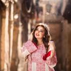 صور.. مريم أيوب تتألق بالثوب الفلسطيني في ذكرى تربعها على عرش الجمال