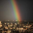 قوس الألوان في غزة