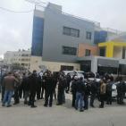 موظفو شركة كهرباء القدس يواصلون فعالياتهم المنددة بالاعتداءات