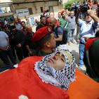 بالصور: موكب جنائزي مهيب في وداع الشهيد محمد غنيم في الخضر