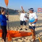 بالصور: وفد من الاتحاد الأوروبي يمارس رياضة التجديف على شاطئ بحر غزة