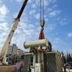 شاهد: كهرباء القدس تغير المحول الرئيسي المغذي لمناطق شمال رام الله