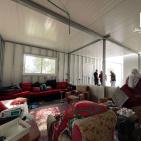 بالصور: الاحتلال يجبر مقدسيا على هدم جزء من منزله في حي الطور