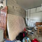 بالصور: الاحتلال يجبر مقدسيا على هدم جزء من منزله في حي الطور