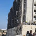 مصرع عاملين وإصابة آخرين بانهيار سقالات بناء في مستوطنة 