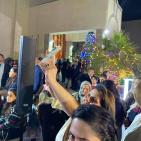 سفارة فلسطين ومجلس العمل الفلسطيني في أبوظبي يحتفلان بإضاءة شجرة الميلاد