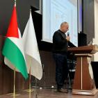 مهندسو الشركة يلقون محاضرةً حول أزمة الطاقة فلسطينيًا وعالميًا بين الحلول والمعيقات