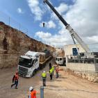 طواقم شركة كهرباء القدس تنفذ مشروع تقوية للتيار الكهربائي في قرى غرب  رام الله