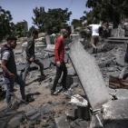 الاحتلال يقصف مقبرة في غزة