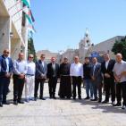كهرباء القدس تقدم مركبتين كهربائيتين لبلدية بيت لحم