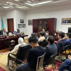 السفير أبوزيد يلقي محاضرة أمام أعضاء النادي الدبلوماسي الكازاخستاني