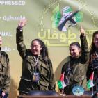 بالفيديو: القسام تسلم الأسيرات الإسرائيليات بلباسهن العسكري