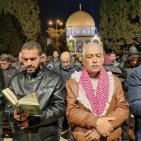 صور| الآلاف يؤدون صلاتي العشاء والتراويح في المسجد الأقصى
