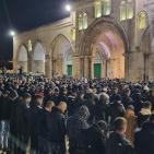 صور| الآلاف يؤدون صلاتي العشاء والتراويح في المسجد الأقصى
