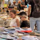 خاص| إقبال واسع على معرض الكتاب الشعبي في مركز البيرة الثقافي