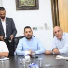 رئيس نقابة المهندسين والوفد المرافق في زياره عمل لبلدية اريحا
