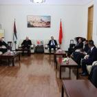 السفير عواد يستقبل العالول والوفد المشارك في مؤتمر الحوار بين الحضارتين الصينية والعربية